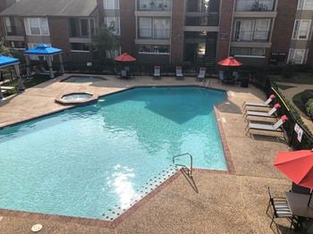 Parque at bellaire apartments pool